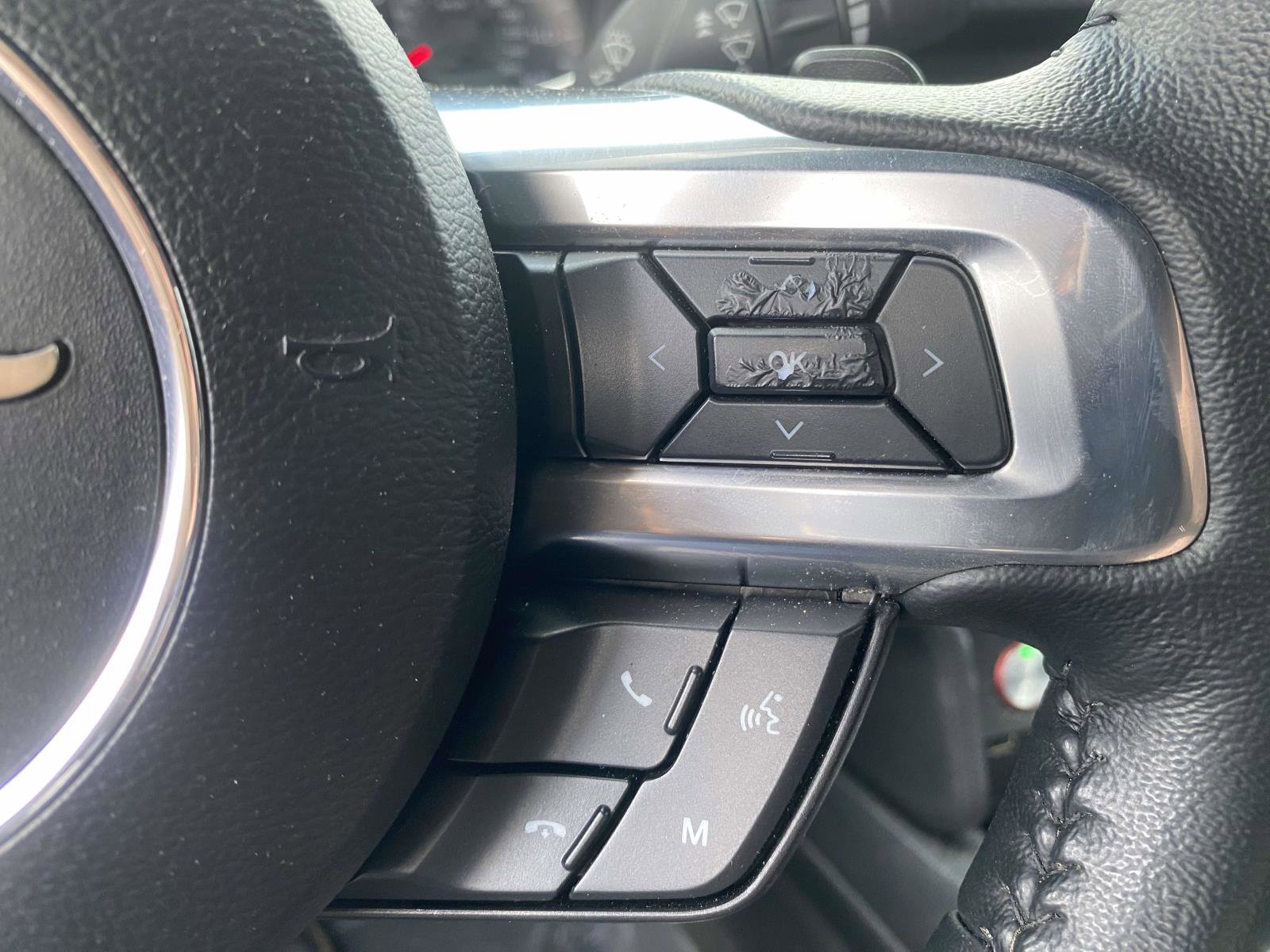Certified 2020 Ford Mustang Coupe RWD image 19
