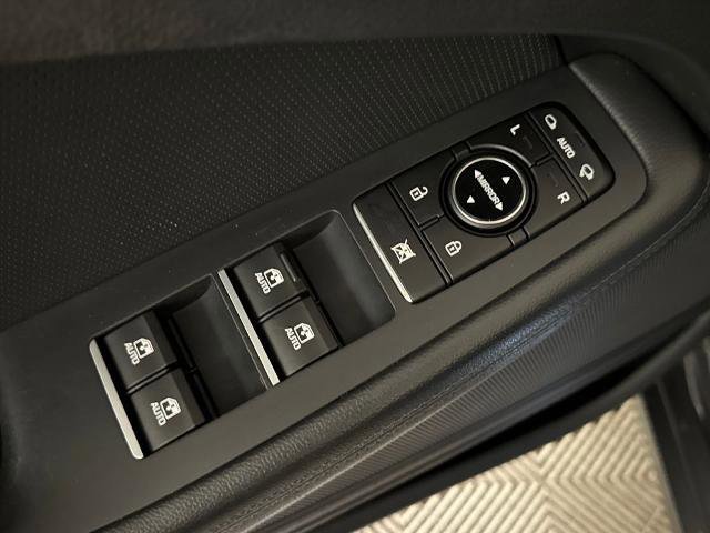 Used 2018 Genesis G80 3.8 w/ Option Group 02 image 17