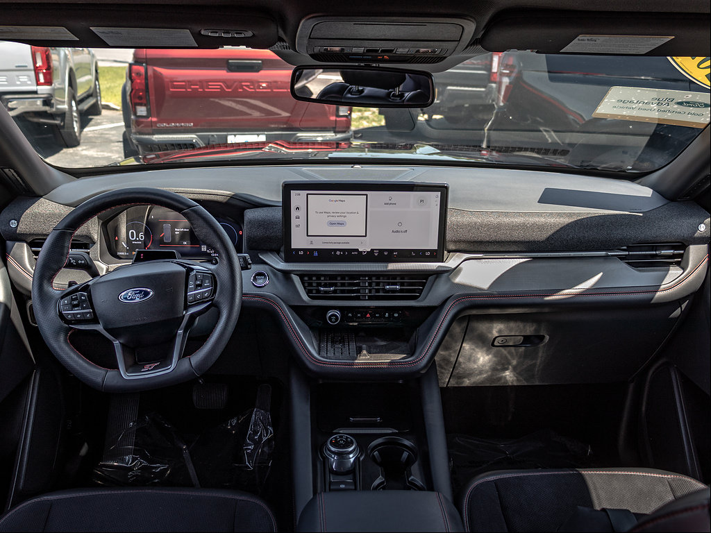 Certified 2025 Ford Explorer ST AWD/4WD image 12