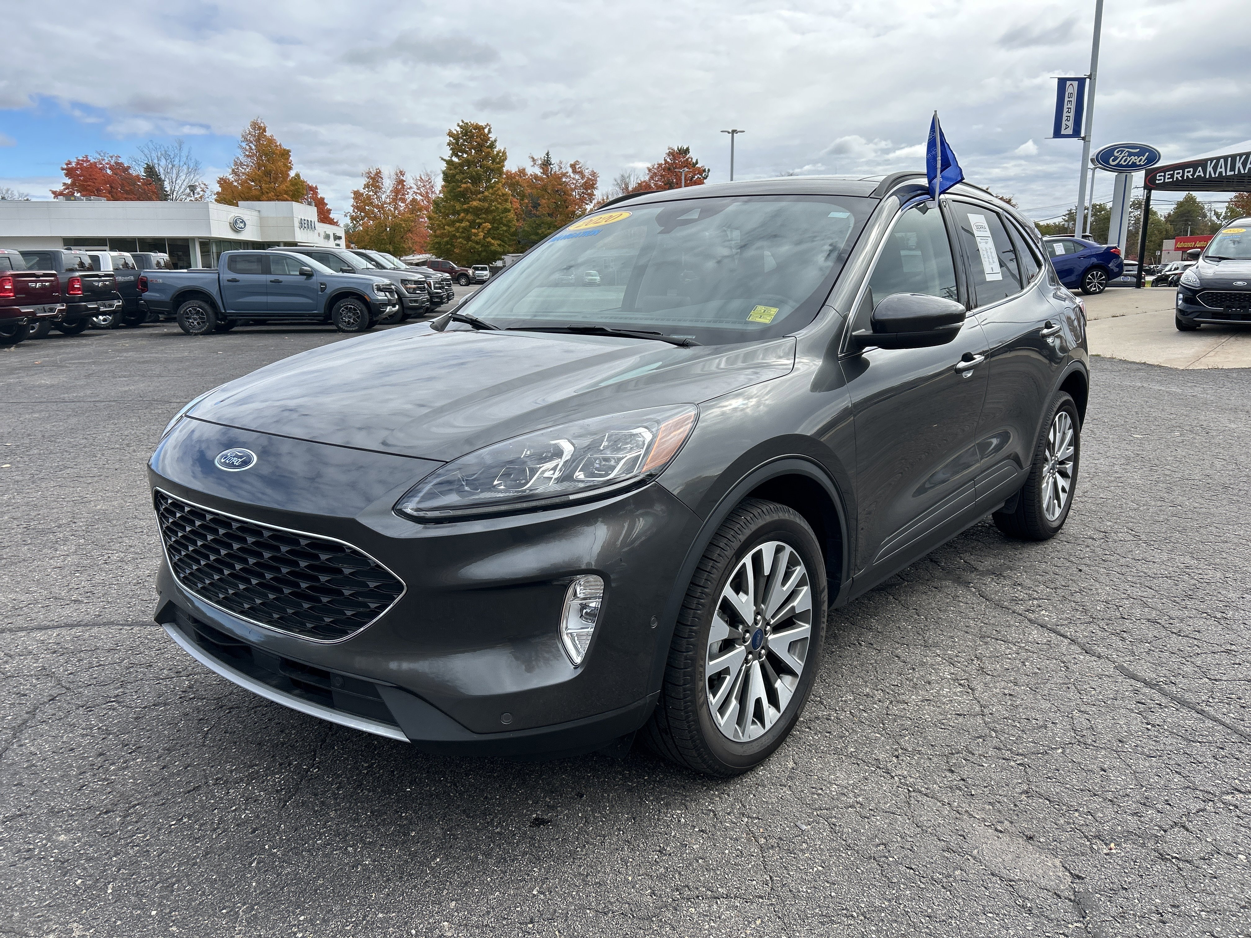 Certified 2020 Ford Escape Titanium image 4