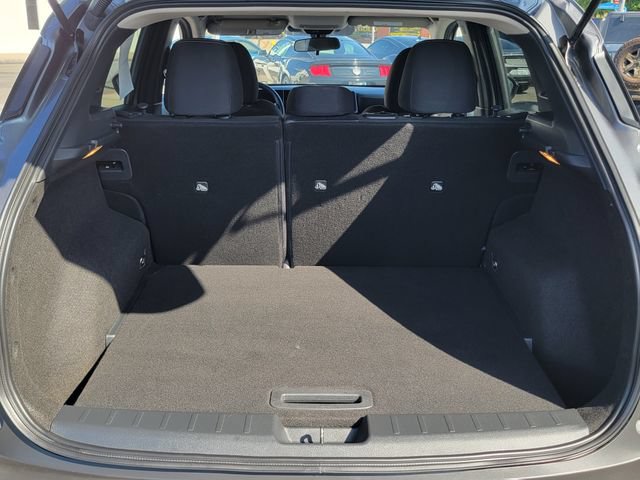 Used 2025 Nissan Kicks SV w/ Charging Package FWD image 7