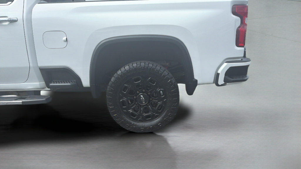 Used 2020 Chevrolet Silverado 3500 High Country w/ Z71 Off-Road Package AWD/4WD image 32