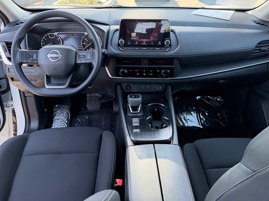 Used 2025 Nissan Rogue S FWD image 27