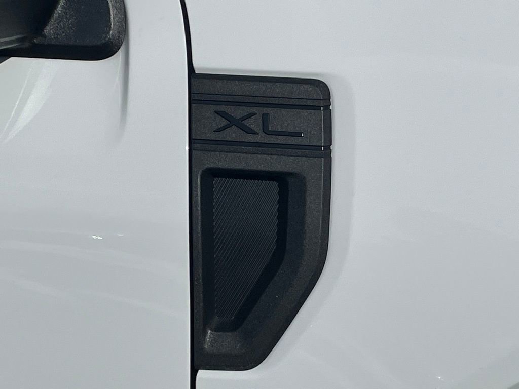 Certified 2025 Ford Maverick XL w/ Equipment Group 101A image 10