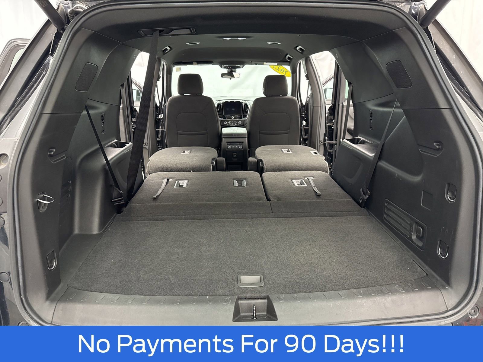 Used 2022 Chevrolet Traverse LT image 39