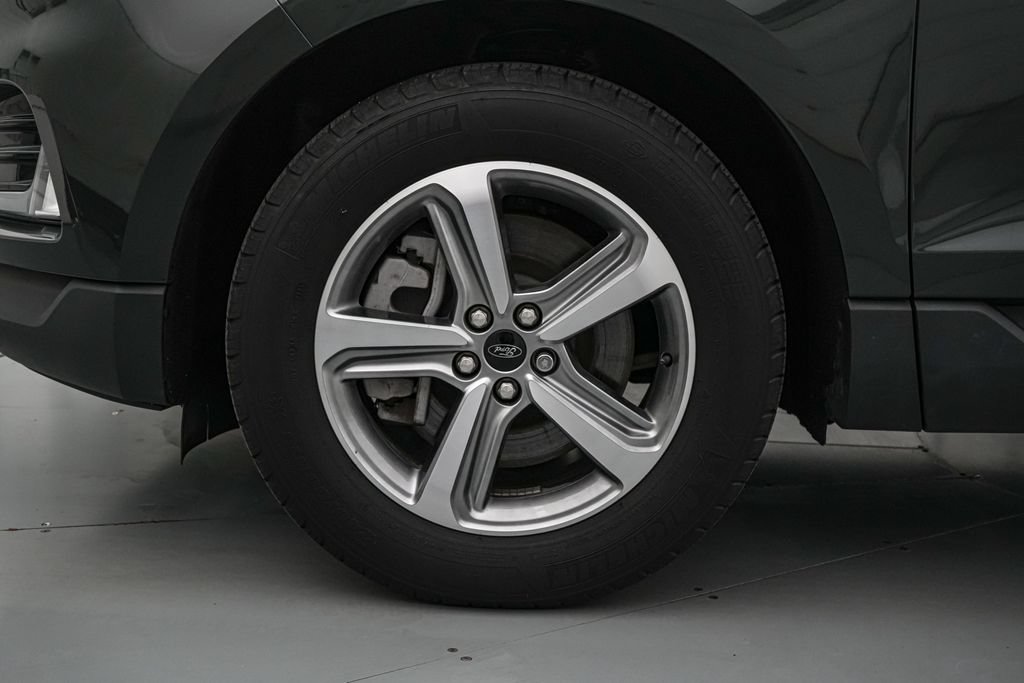 Certified 2024 Ford Edge SEL w/ Convenience Package AWD/4WD image 10