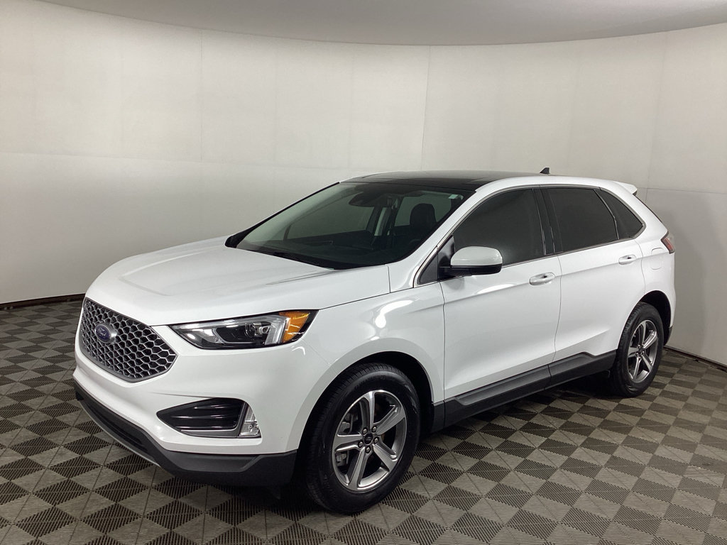 Certified 2024 Ford Edge SEL w/ Convenience Package AWD/4WD image 5