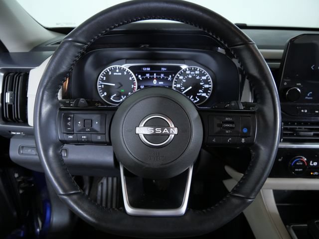 Used 2023 Nissan Pathfinder SL AWD/4WD image 29