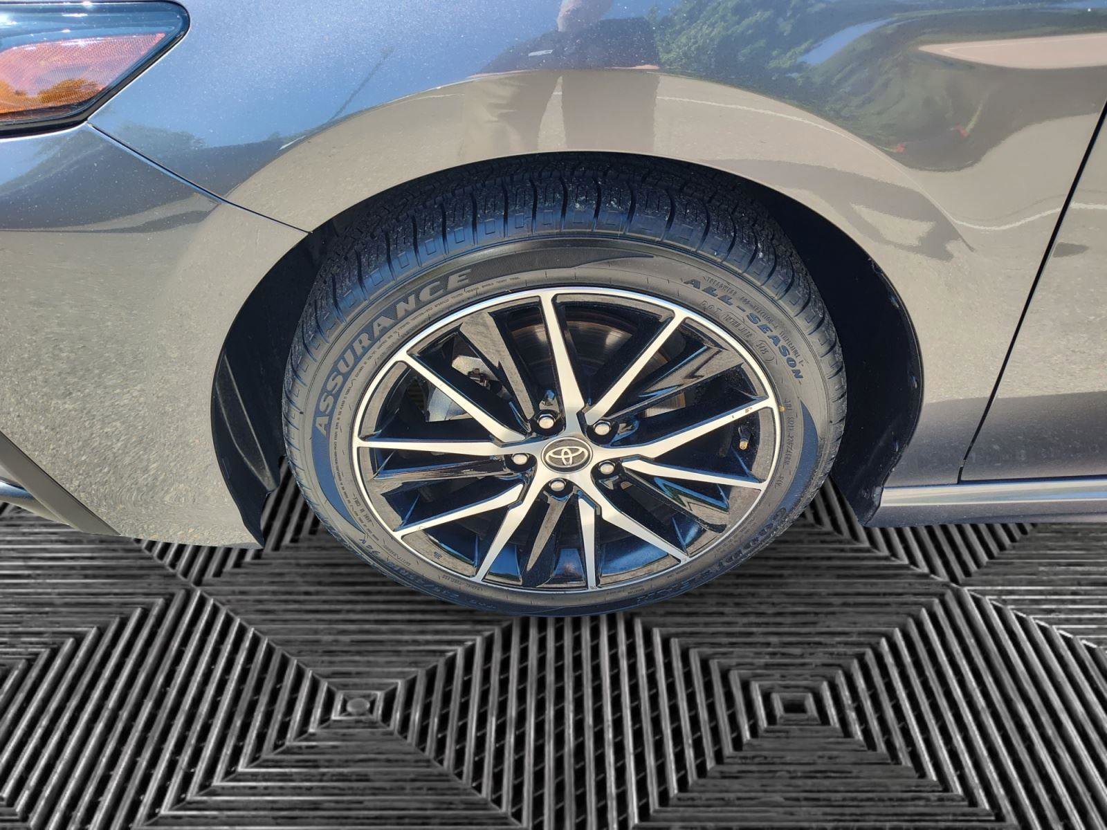 Used 2024 Toyota Camry SE w/ Cold Weather Package FWD image 14