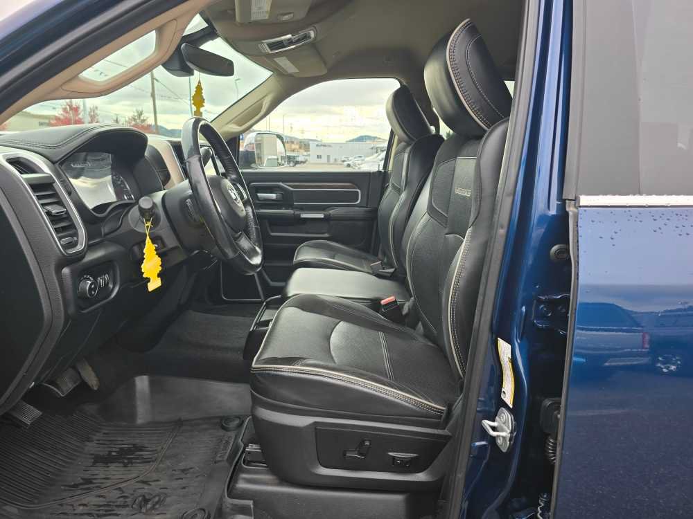 Used 2019 RAM 3500 Laramie w/ Chrome Appearance Group AWD/4WD image 10