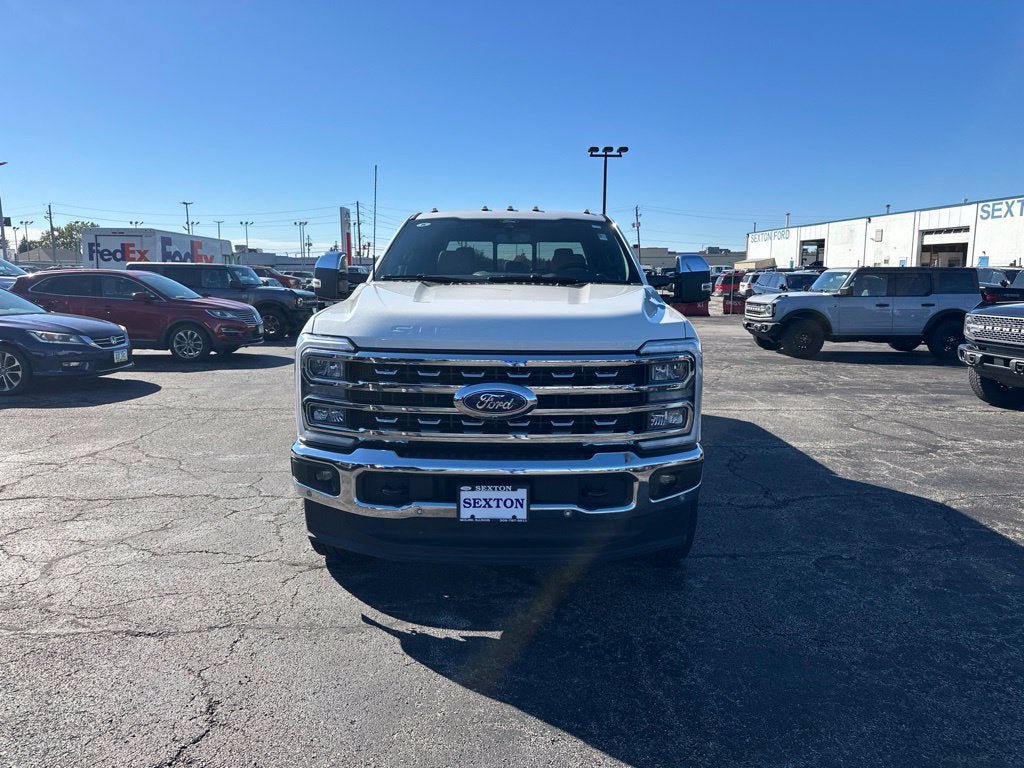 Certified 2025 Ford F250 Lariat w/ Lariat Ultimate Package AWD/4WD image 2