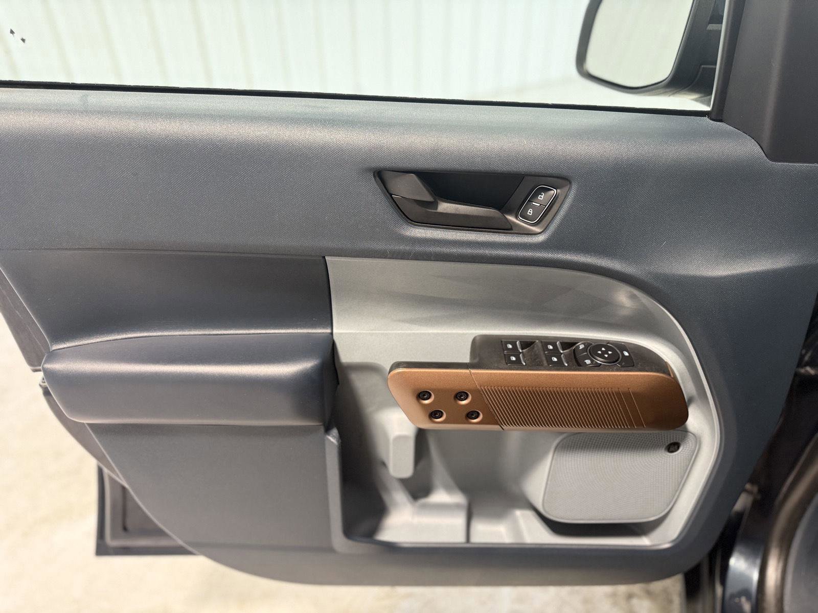 Certified 2022 Ford Maverick Lariat w/ Lariat Luxury Package image 32