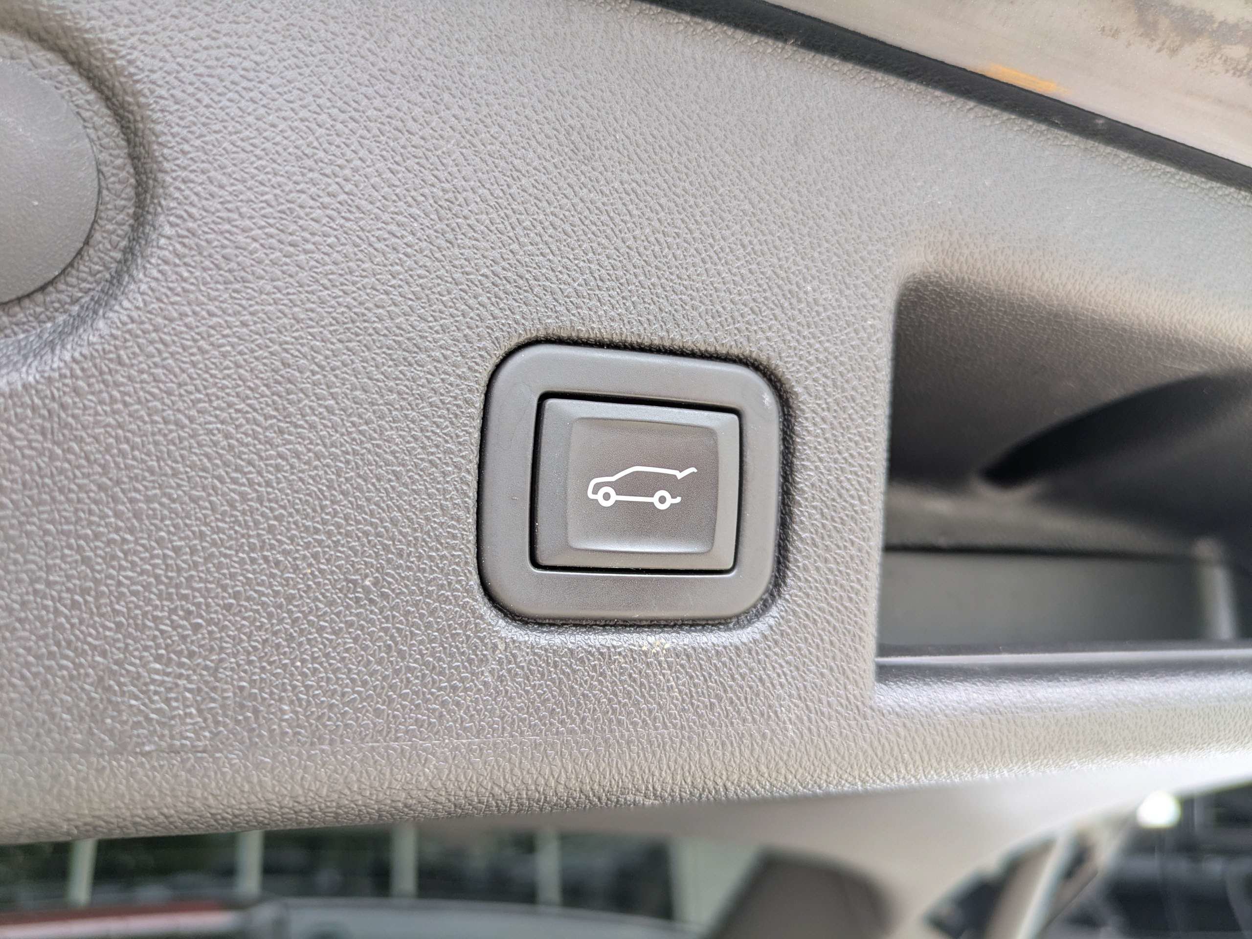 Used 2024 Chevrolet Equinox RS FWD image 14