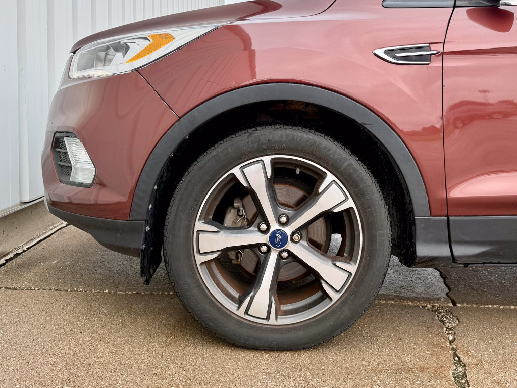 Certified 2018 Ford Escape SEL FWD image 29