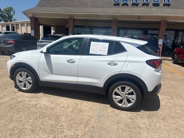 Used 2025 Buick Encore GX Preferred FWD image 3