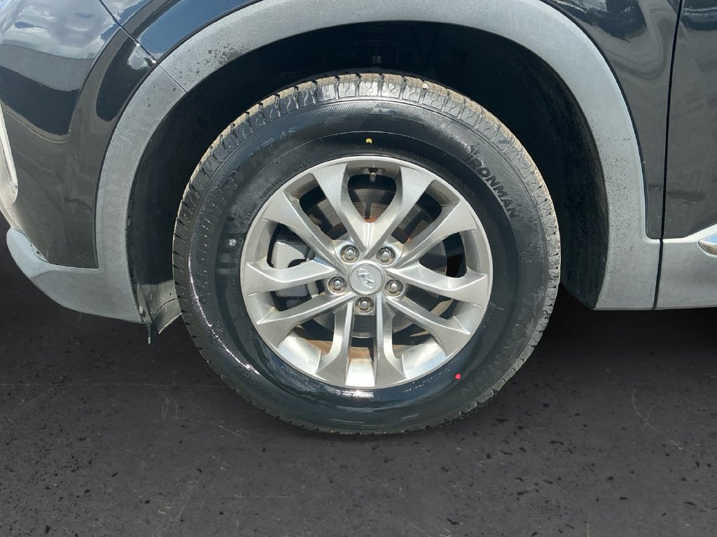 Used 2019 Hyundai Santa Fe SE FWD image 13