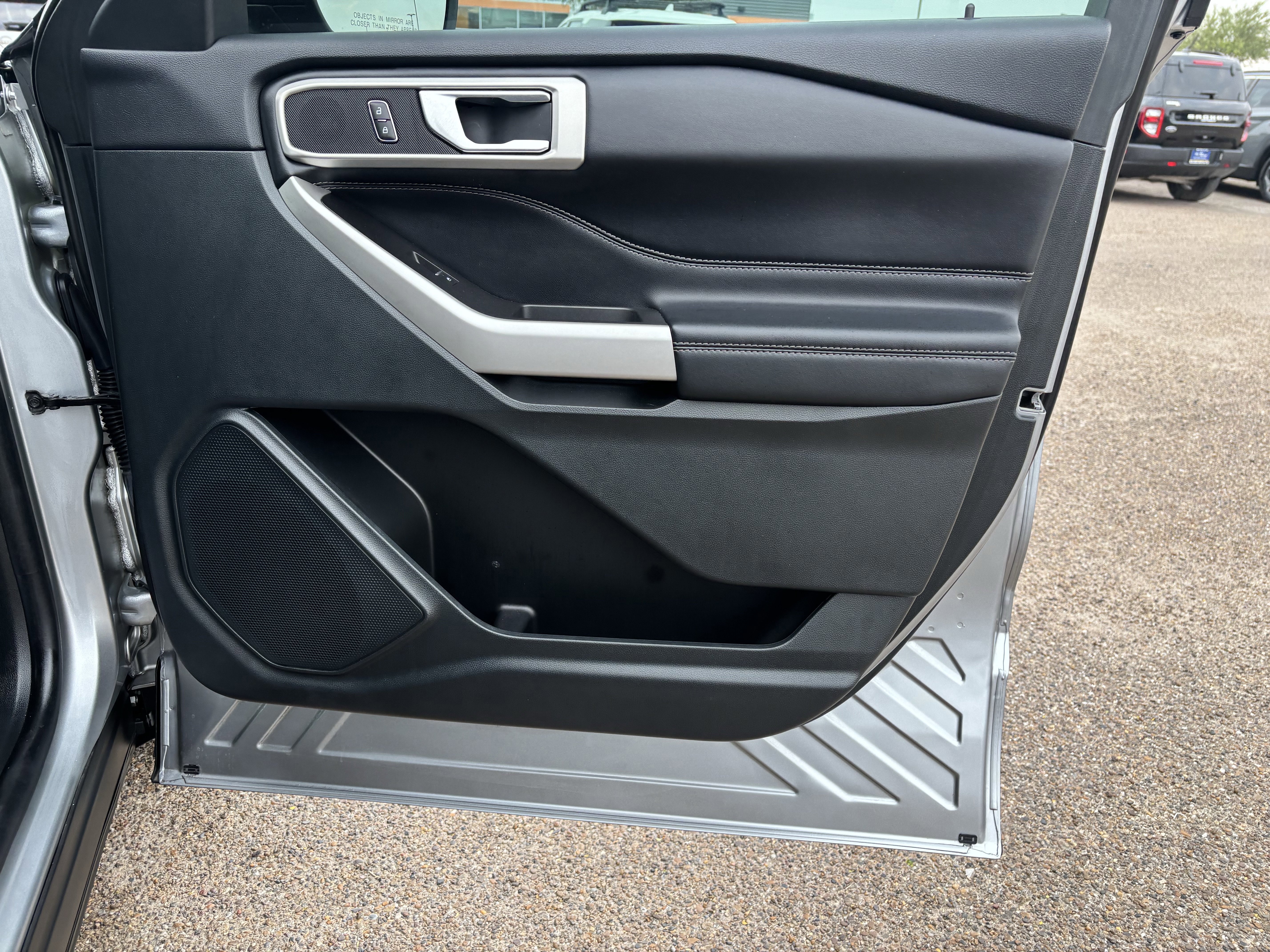 Certified 2023 Ford Explorer XLT image 25