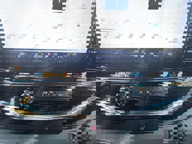 Certified 2023 Ford Transit 350 XLT image 23