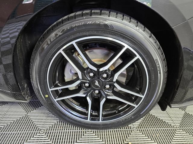 Certified 2022 Ford Mustang Premium RWD image 9