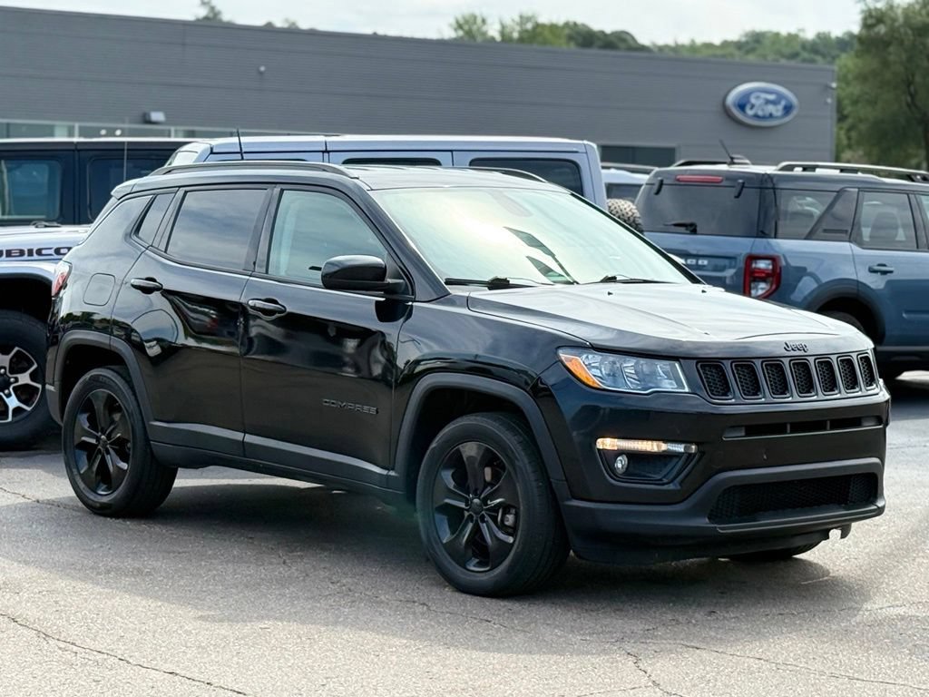 Used 2018 Jeep Compass Latitude AWD/4WD image 27