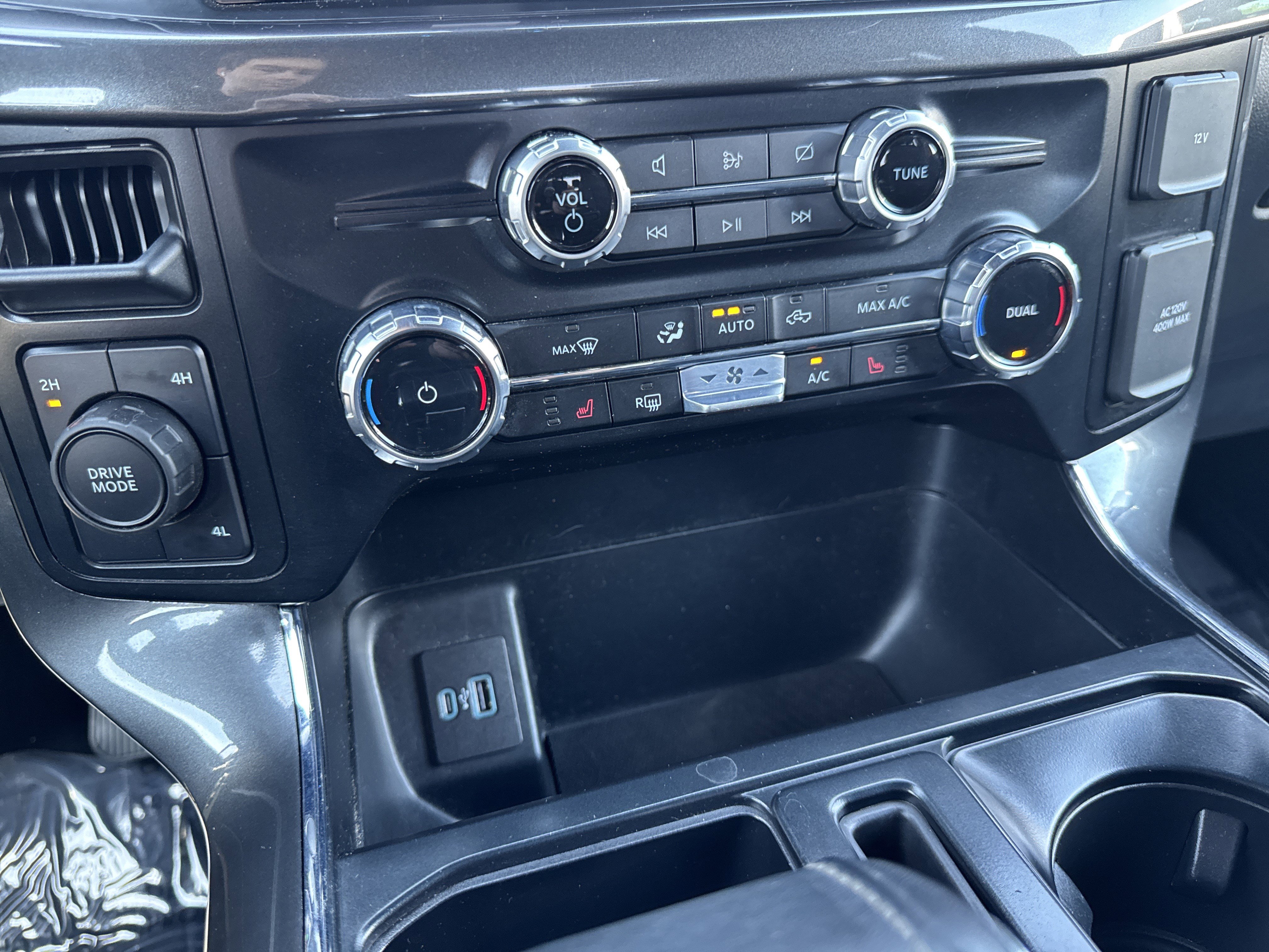 Certified 2023 Ford F150 Lariat AWD/4WD image 30