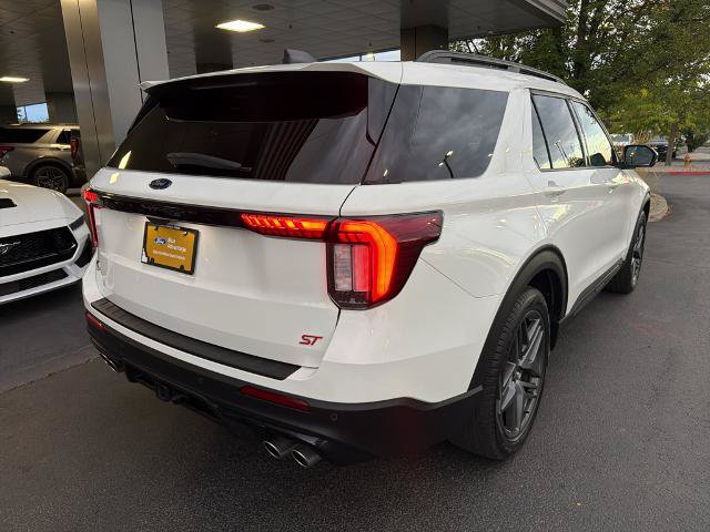 Certified 2025 Ford Explorer ST AWD/4WD image 12