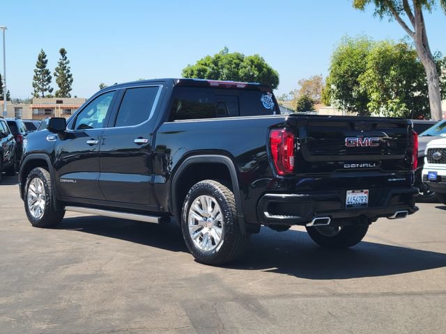 Used 2023 GMC Sierra 1500 Denali w/ Technology Package AWD/4WD image 2