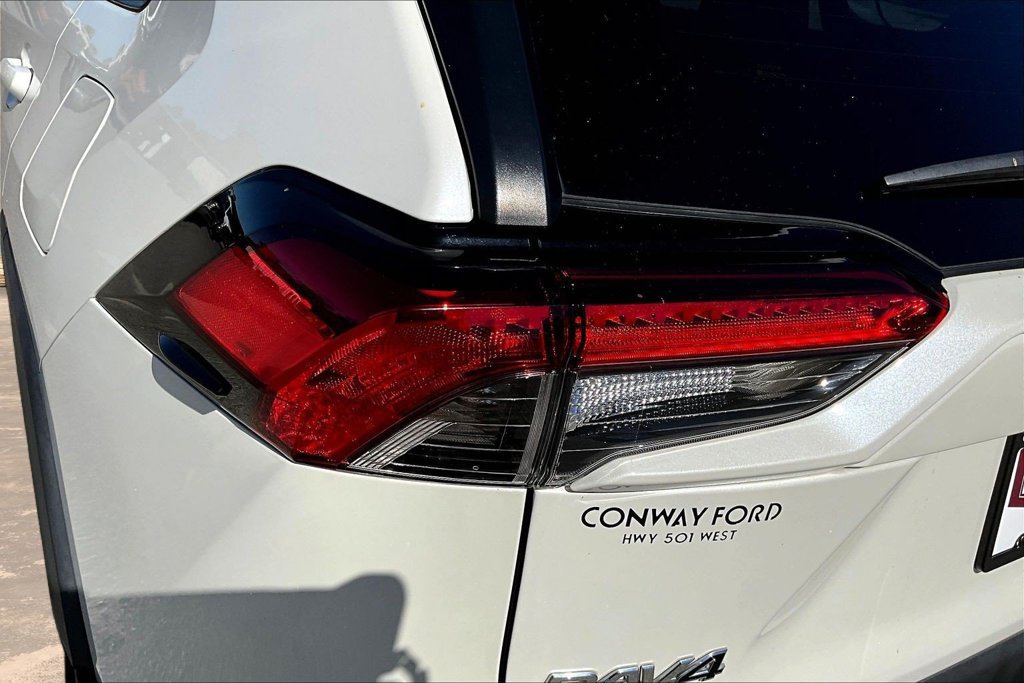 Used 2022 Toyota RAV4 XLE Premium FWD image 25