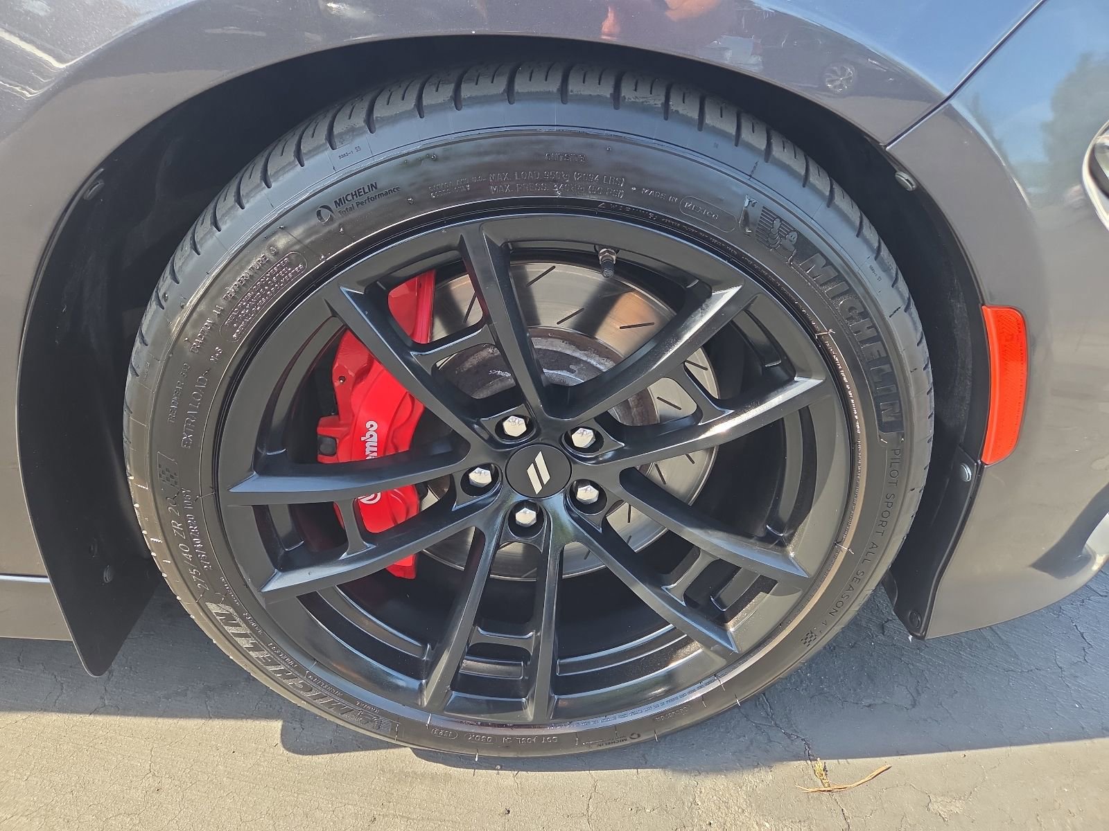 Used 2018 Dodge Charger R/T RWD image 3