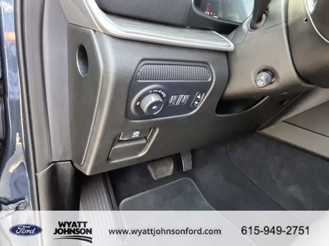 Used 2024 Jeep Wagoneer L Series II w/ Flexible Seating Group image 30