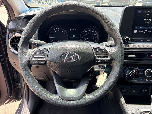 Used 2023 Hyundai Kona SE AWD/4WD image 16