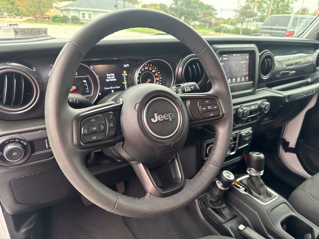 Used 2023 Jeep Wrangler Unlimited Sport AWD/4WD image 16