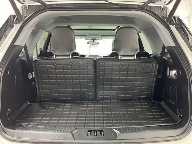 Certified 2021 Ford Explorer XLT w/ Equipment Group 202A AWD/4WD image 32