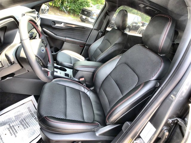 Certified 2023 Ford Escape ST-Line w/ Tech Pack #1 image 11