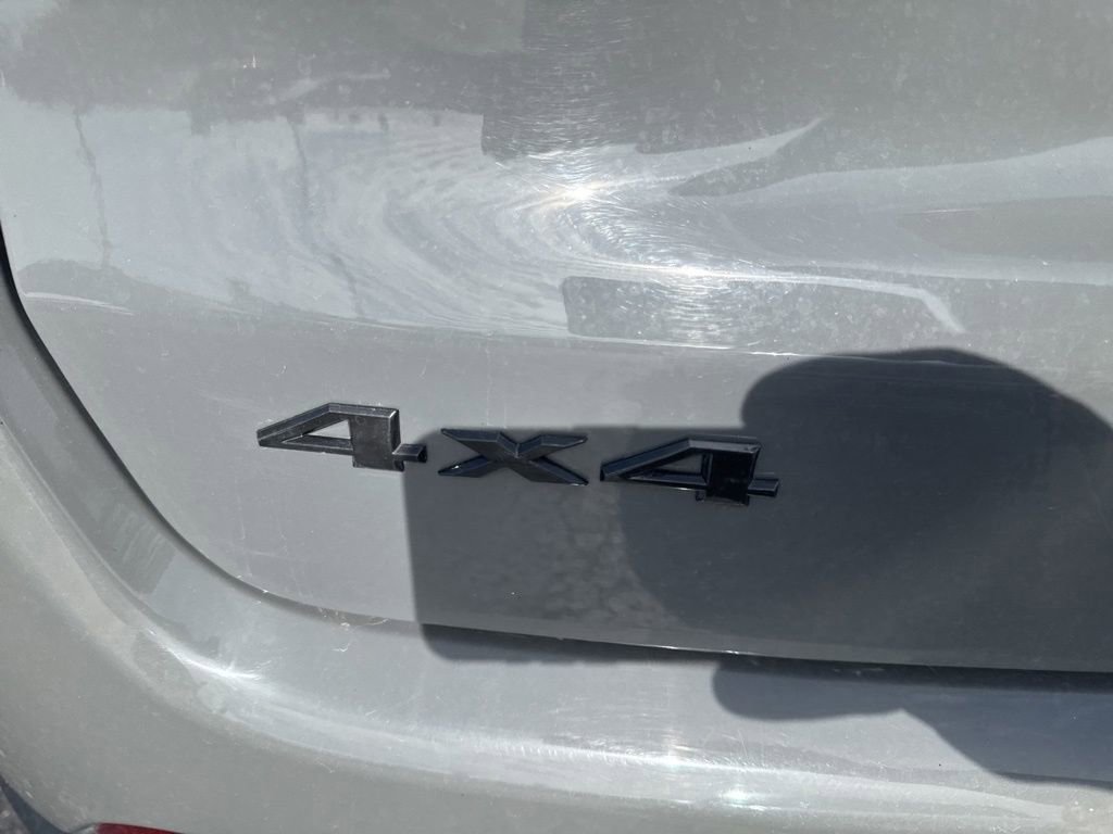 Used 2023 Jeep Compass Latitude image 42