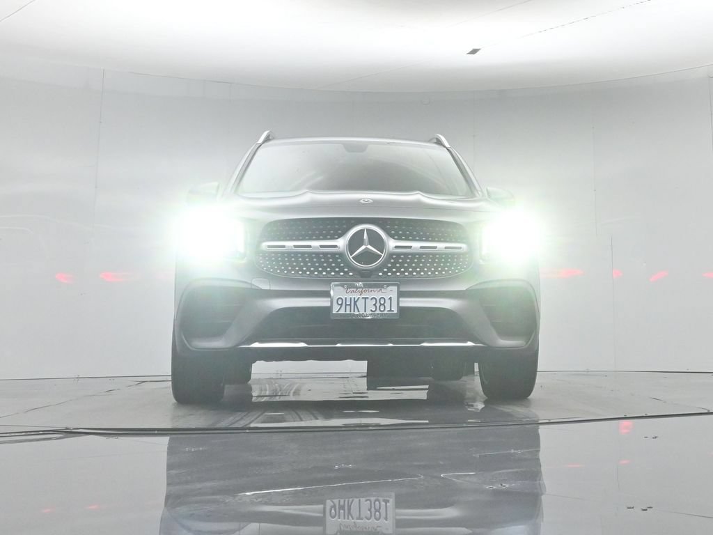 Used 2021 Mercedes-Benz GLB 250 image 46