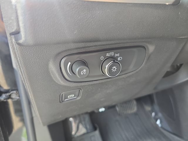 Used 2024 GMC Terrain SLE w/ Driver Convenience Package AWD/4WD image 16