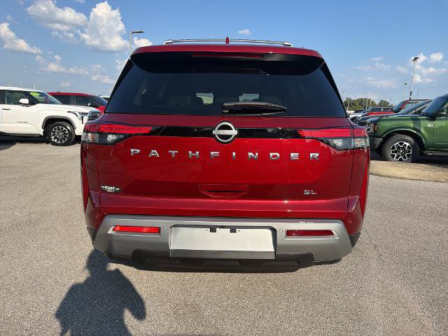 Used 2024 Nissan Pathfinder SL FWD image 6