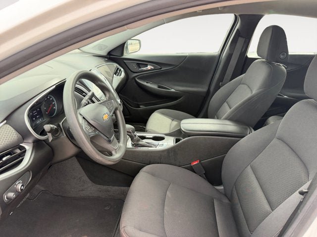 Used 2024 Chevrolet Malibu LT FWD image 9