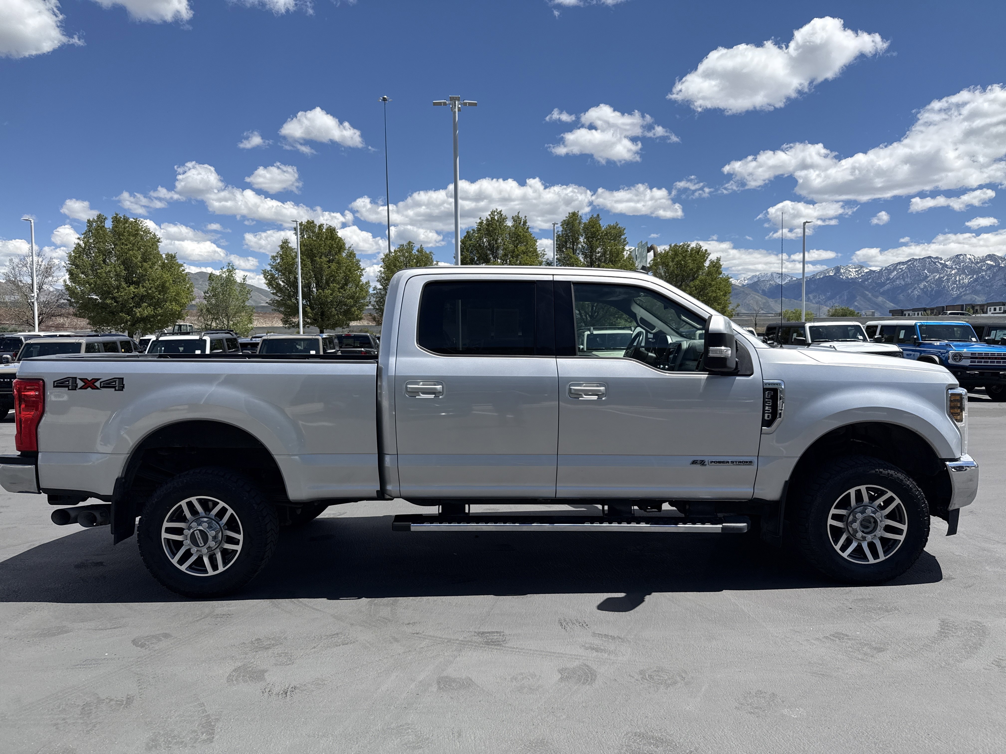 Certified 2019 Ford F350 Lariat w/ Camper Package AWD/4WD image 3