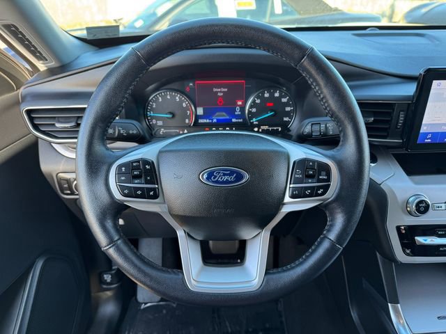 Certified 2023 Ford Explorer XLT w/ Equipment Group 202A AWD/4WD image 22