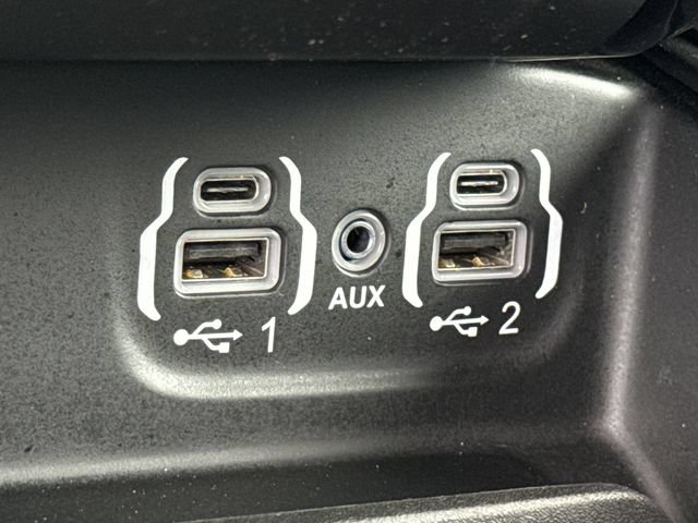 Used 2024 RAM 1500 Laramie AWD/4WD image 37