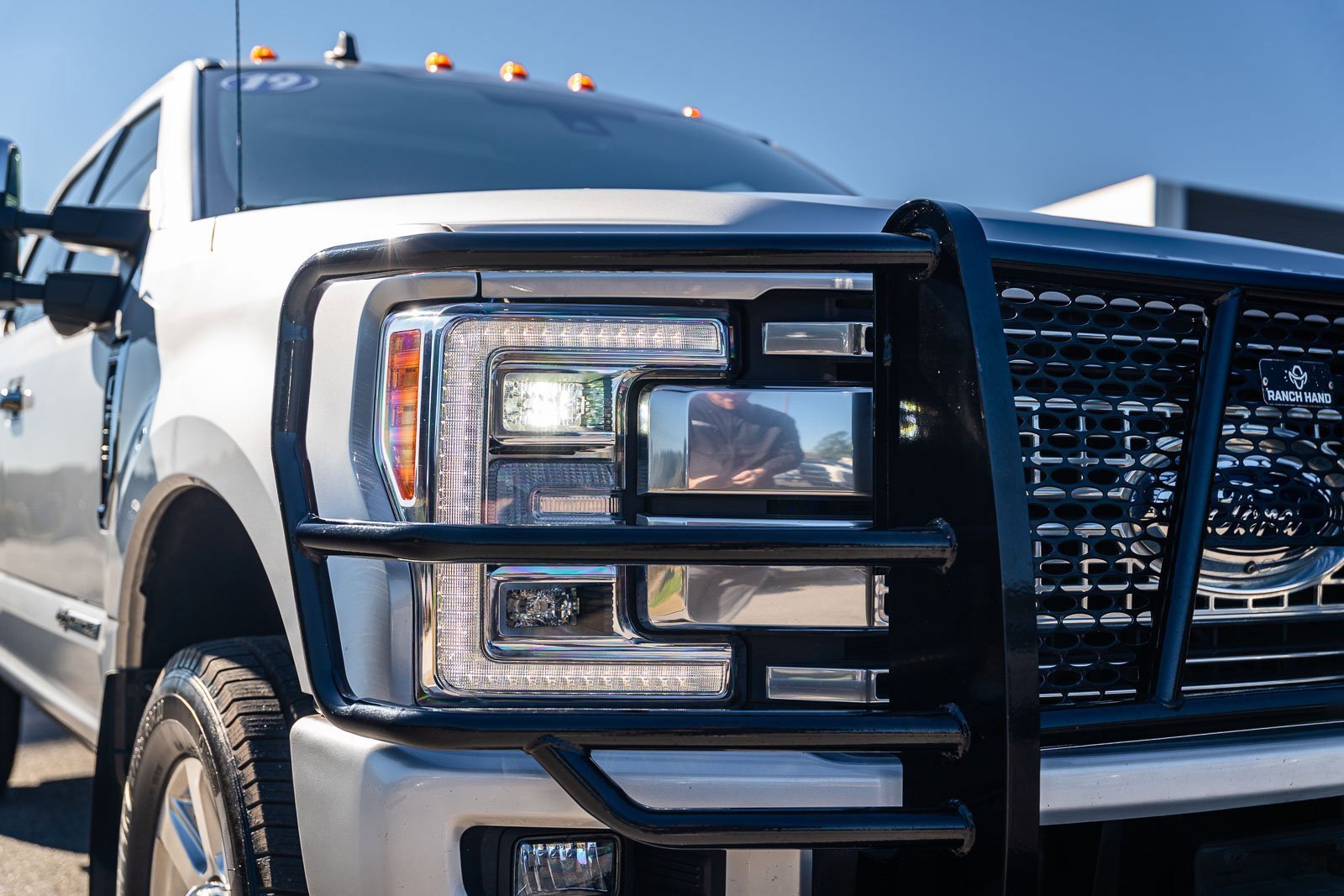 Certified 2019 Ford F250 Platinum w/ Platinum Ultimate Package image 11
