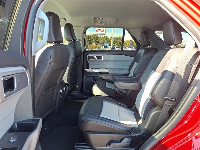 Certified 2024 Ford Explorer XLT w/ Equipment Group 202A image 10
