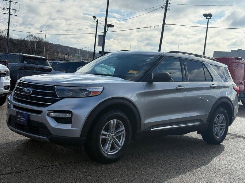 Certified 2020 Ford Explorer XLT w/ Equipment Group 202A image 9