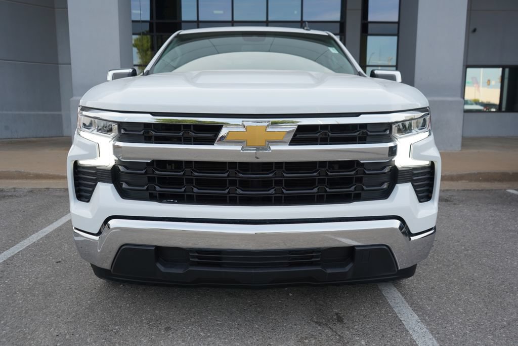 Used 2025 Chevrolet Silverado 1500 LT RWD image 4