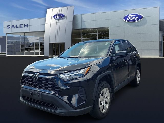 Used 2023 Toyota RAV4 LE AWD/4WD image 6