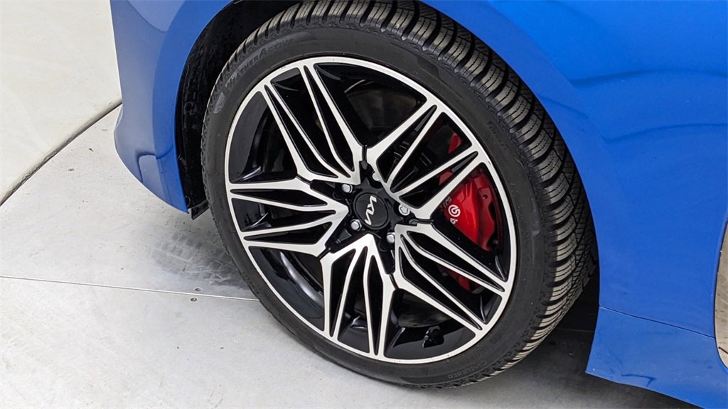 Used 2023 Kia Stinger GT2 image 5