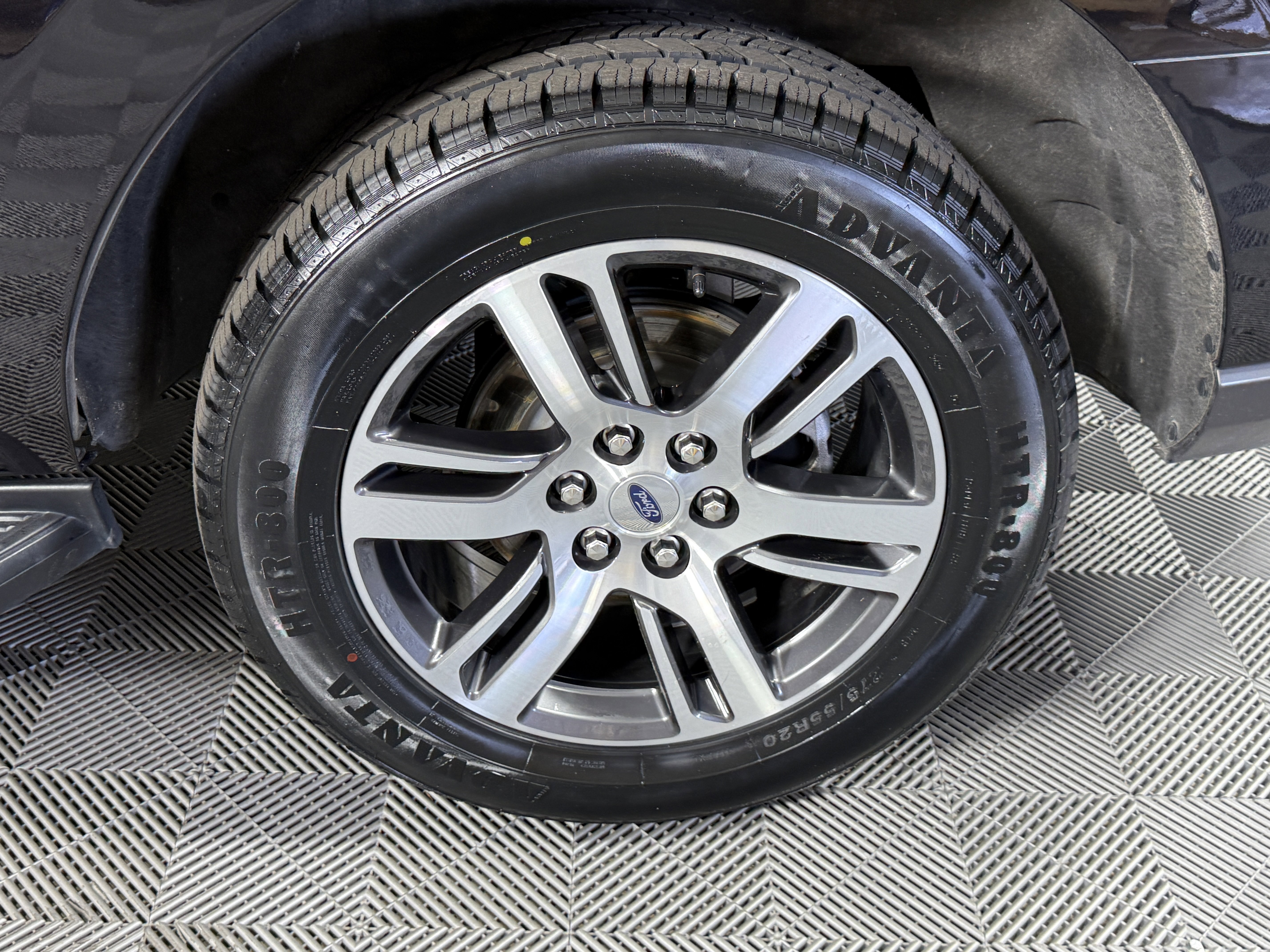 Certified 2024 Ford Expedition Limited image 32