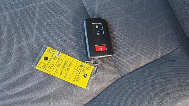 Used 2018 Toyota Tacoma TRD Off-Road w/ Technology Package image 29